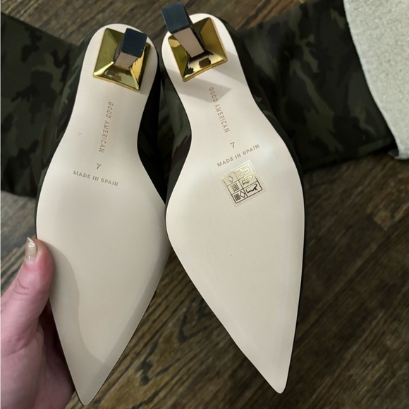 NWOB Good American High Kickstand Camo Over The Knee Boots - Picture 3 of 3